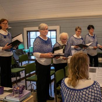Somerniemen kirkkokuoro, johtajana Anna-Liisa Forsström.